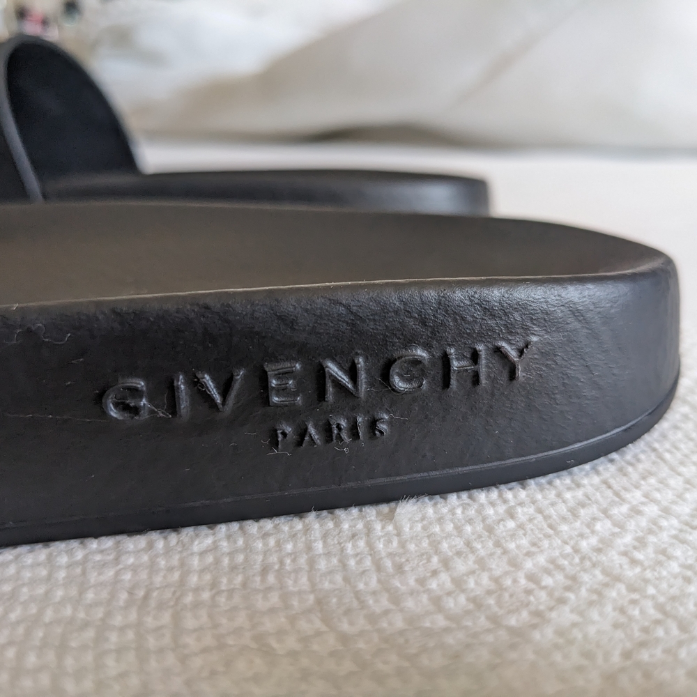 Givenchy Logo Slides - image 4